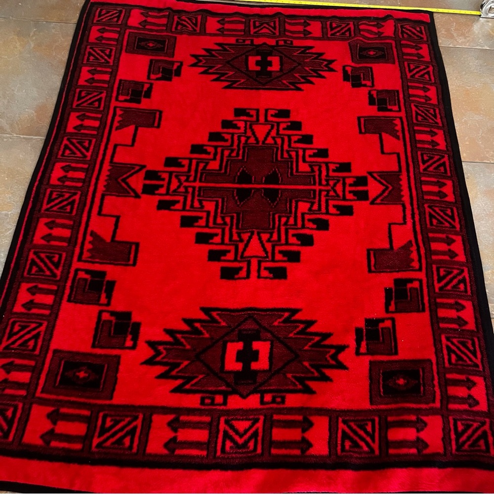 Vintage Ibena Southwest Design
Reversible Contrasting Blanket